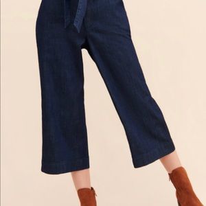 Wide leg cropped jeans